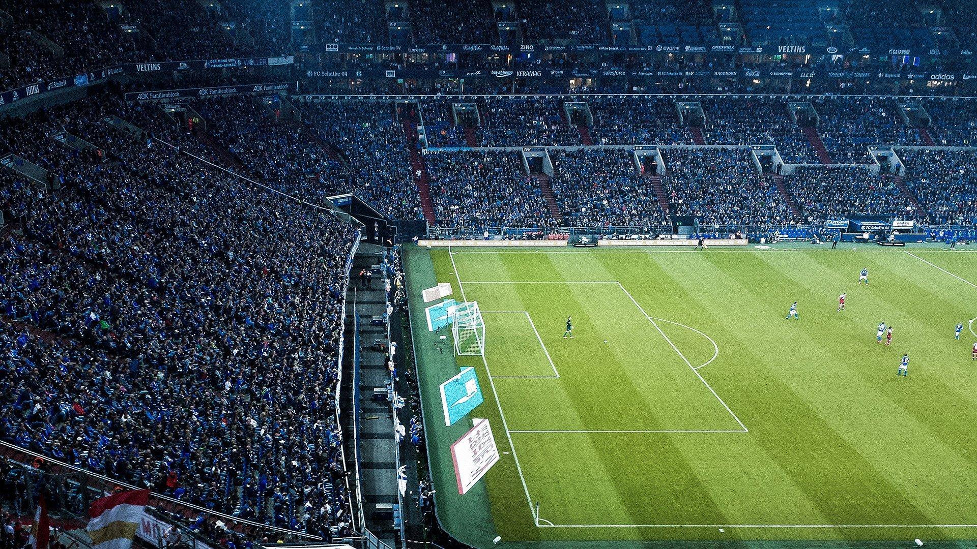 邮报独家，阿尔特塔敦促阿森纳季前赛前敲定新前锋 特罗萨德续约谈判同步展开